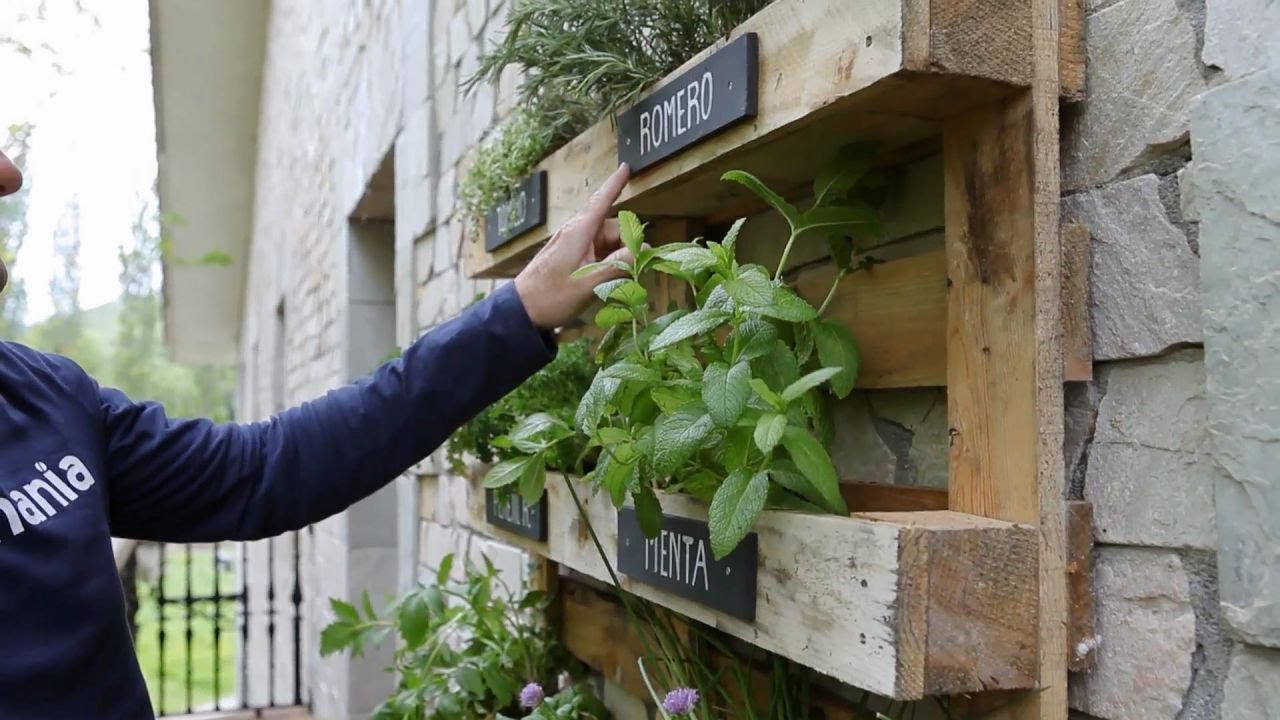 como hacer un jardin vertical con palets