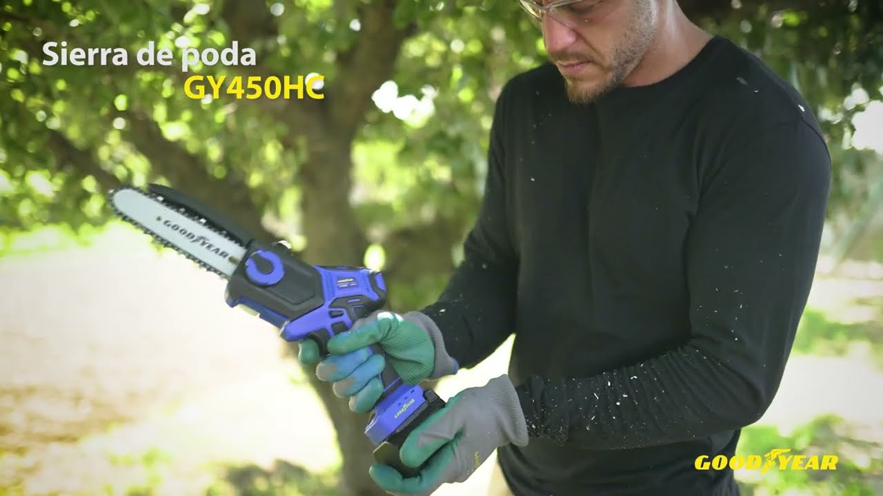 sierra de batería para podar árboles